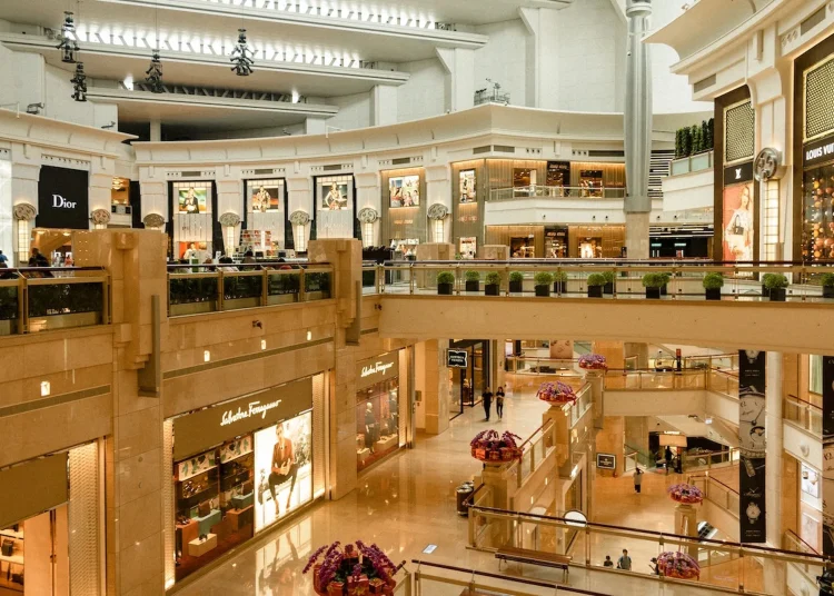 tahlia mall