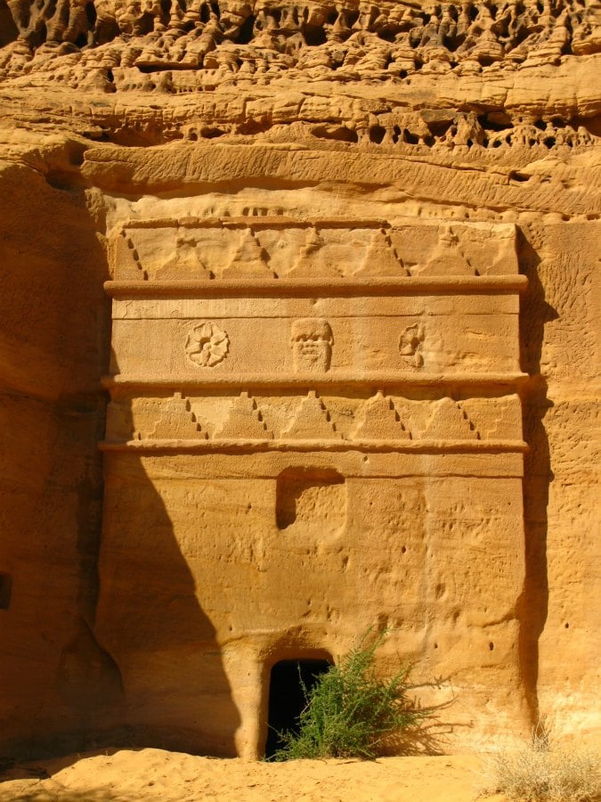 Hegra Madain Saleh 