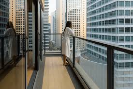Hotels vs Daily Rental Apartments 