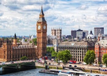 العقارات في المملكة المتحدة