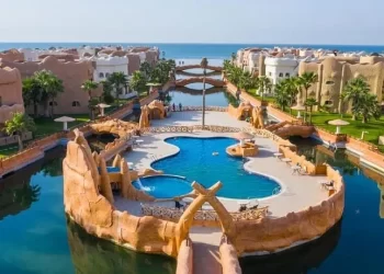 شاليهات الخبر على البحر