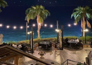 مطاعم الخبر على البحر