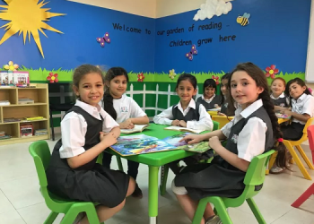 أشهر مدارس أهلية بنات في الرياض المنهج والموقع ورسوم الدراسة