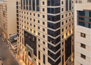 فندق جايدن المدينة المنورة: رفاهية الإقامة وروعة الإطلالات على الحرم النبوي