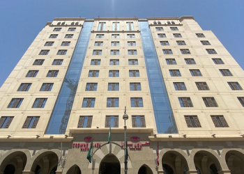 فندق كراون بلازا المدينة المنور 2025: الموقع والغرف والخدمات