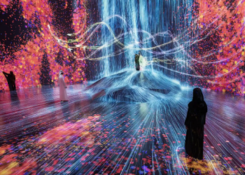 متحف تيم لاب جدة: تجربة فريدة من نوعها تربط المستقبل بالماضي